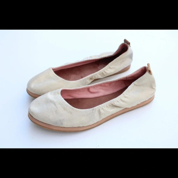 Toms flats - Picture 2 of 10